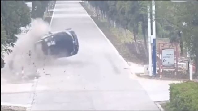 Insane Car Crash Compilation 2023: Ultimate Idiots in Cars Caught on Camera #94 смотреть онлайн