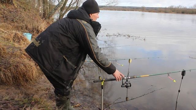 Фидер в феврале. Рыбалка в Беларуси. Река Вилия. смотреть онлайн