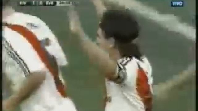 Gol de Ariel Ortega al Everton смотреть онлайн