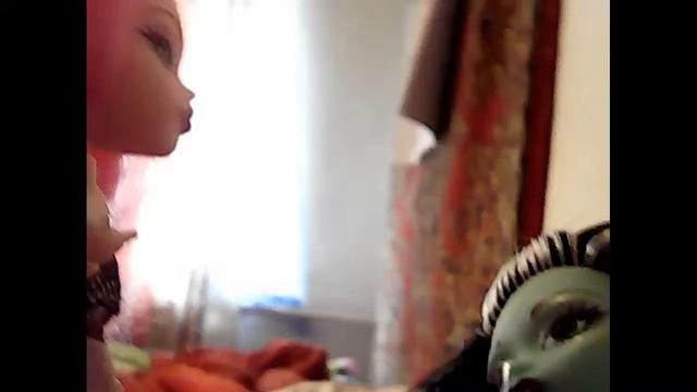 обычный день кукол монстер хай смотреть онлайн