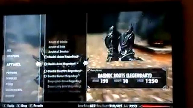 Daedric Armour Vs Dragonbone Armour!