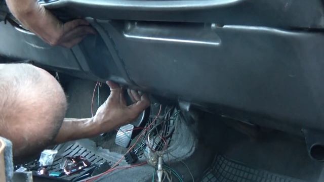 SAAB 900 | ЗАМЕНА РУЛЕВОГО ВАЛА | ДРАГ С 31105 | ТОНКОСТИ КОНСТРУКЦИИ смотреть онлайн