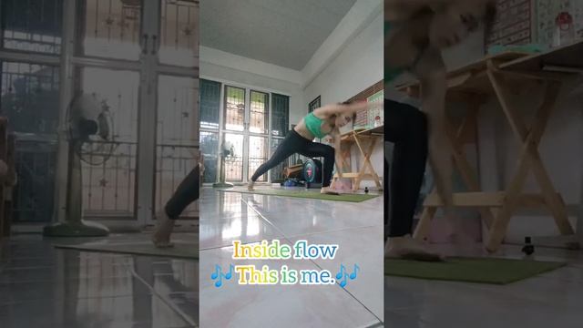 Inside flow yoga ? This is me.? смотреть онлайн