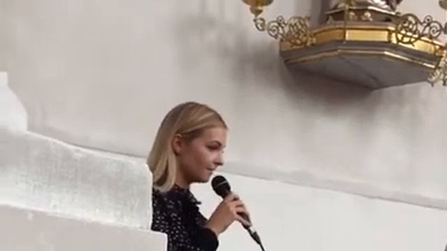 Denise - Turning Page Cover смотреть онлайн