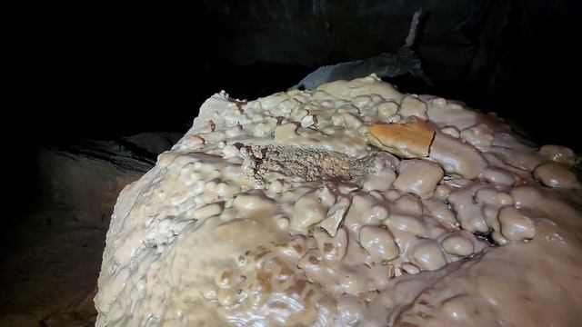 暗黑之眼里发现城墙，望天坑下的奇观！ смотреть онлайн