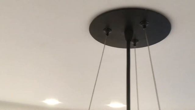 Натяжные потолки ,монтаж люстры. смотреть онлайн