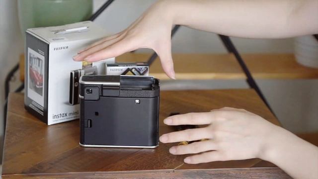 Fujifilm Instax Mini 40 Instant Camera Review