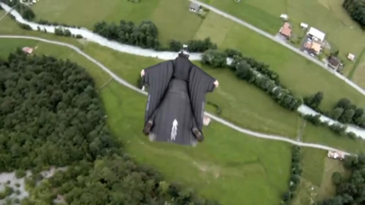 Wingsuit Warriors: Jeb Corliss vs. The World смотреть онлайн