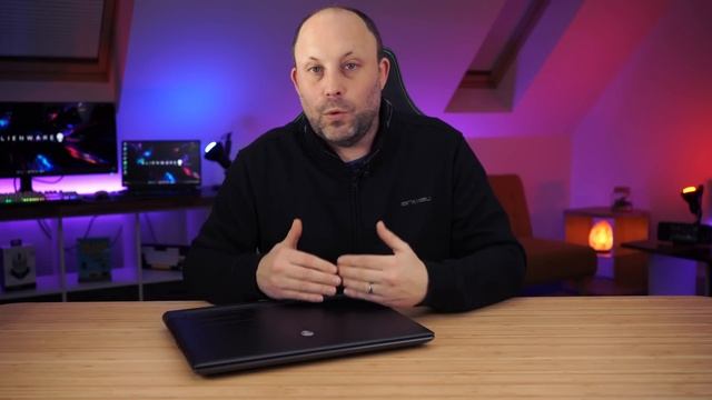 Alienware M16 Review - Dell's Entry Level 4060 Gaming Powerhouse! (13700HX & RTX 4060) смотреть онлайн