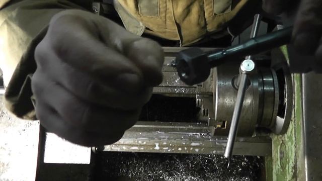 Резьбы, метчики и плашки. Часть 2 - практическая. смотреть онлайн