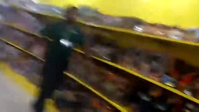 Toys 'R' Us Birthday Present Hunt смотреть онлайн