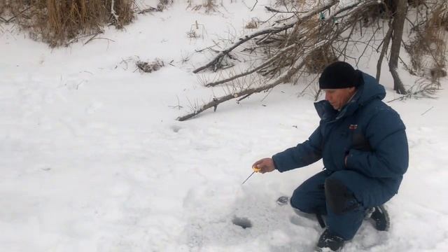 Зимняя рыбалка в Суздале. смотреть онлайн