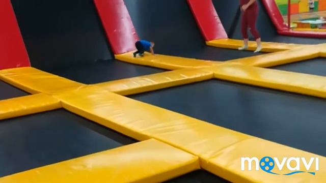 Крезиленд смотреть онлайн