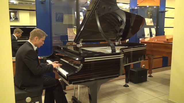 И.С.Бах Итальянский концерт /финал/ Steinway&sons Arabesque смотреть онлайн