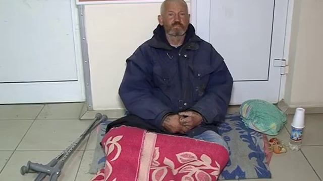 Первоуралец Александр Никитин поселился в приёмном покое прямо на полу смотреть онлайн