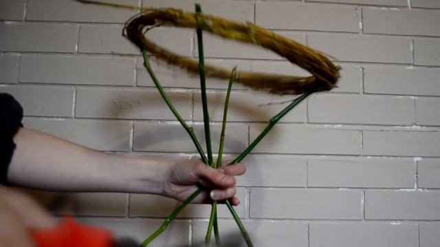 Флористика Букет цветов на каркасе (Мастер класс) Floral tutorial. Flowers. смотреть онлайн