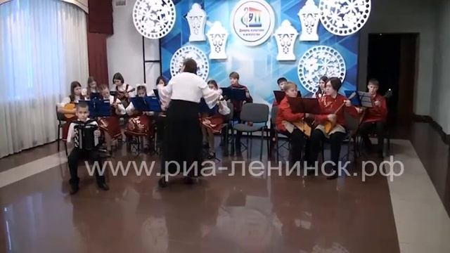 Праздничная концертно развлекательная программа «Великая страна – великая держава!» смотреть онлайн