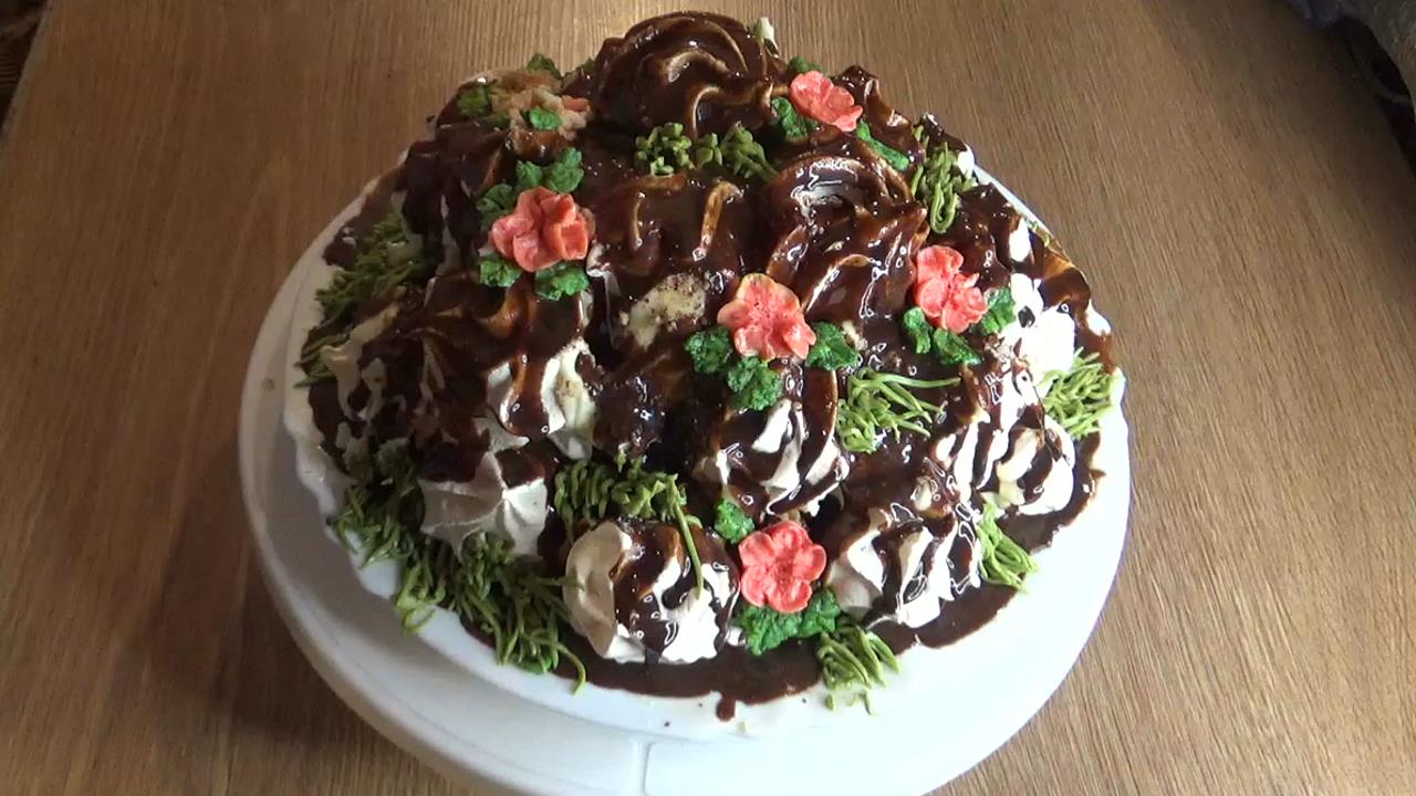 Украшение домашнего торта "Графские развалины" смотреть онлайн