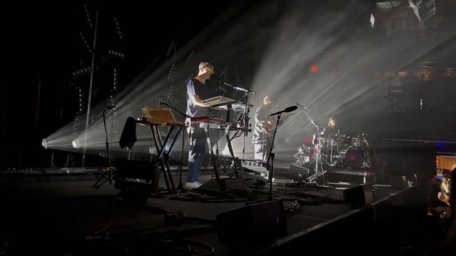 ALT-J - An Awesome Wave - 10th Anniversary Vlog смотреть онлайн