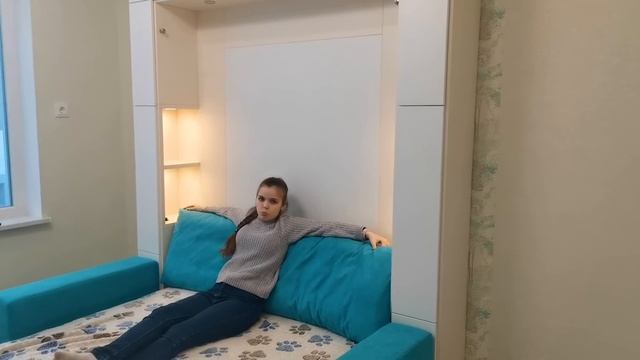 Отзыв клиента: "Мне безумно нравится диван Olissys: яркий цвет, мягкие подушки, съемные чехлы!" смотреть онлайн