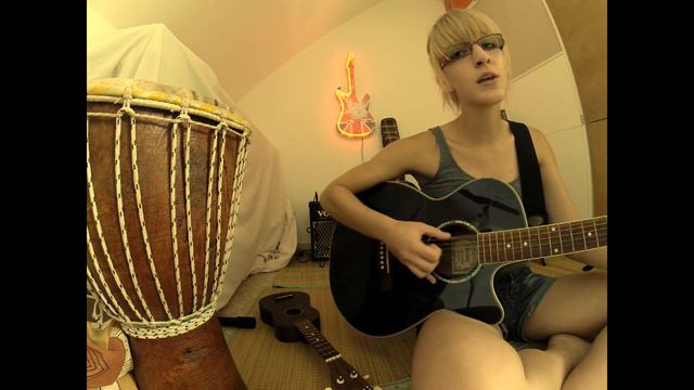 Pumped up kicks - Foster the People (Koraly cover) ♫ смотреть онлайн