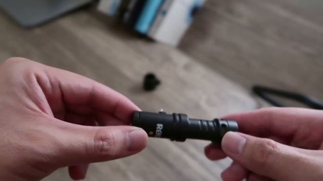Unboxing: Rode VideoMic Me-L for the iPhone смотреть онлайн