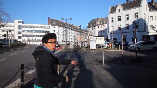 Right before left GERMAN TRAFFIC Rule ??! смотреть онлайн