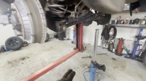 Нива Тревел установка проставок