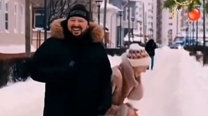 А что это у вас на носу? Сопля? -Нет, Новый год!