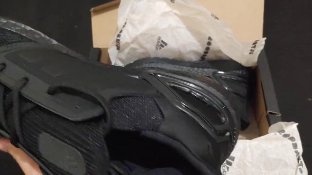 Adidas Ultraboost 20 Triple Black смотреть онлайн