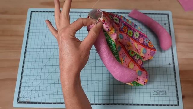 Make A Cute Gingerbread Man Doll For Christmas With This Free Pattern And Tutorial!