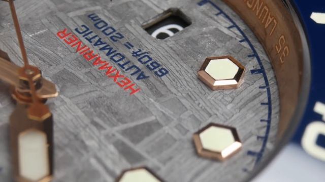 Re-imagining the most iconic watch of all time - Revelot Hexmariner Automatic Dive Watch Review смотреть онлайн