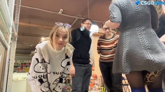 Залез в трусы ? смотреть онлайн