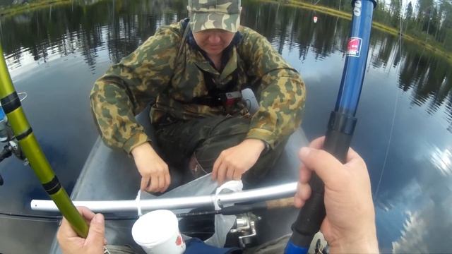 Рыбалка. Закрытие летнего сезона. Щука и окунь обрывают снасти. /1/ смотреть онлайн