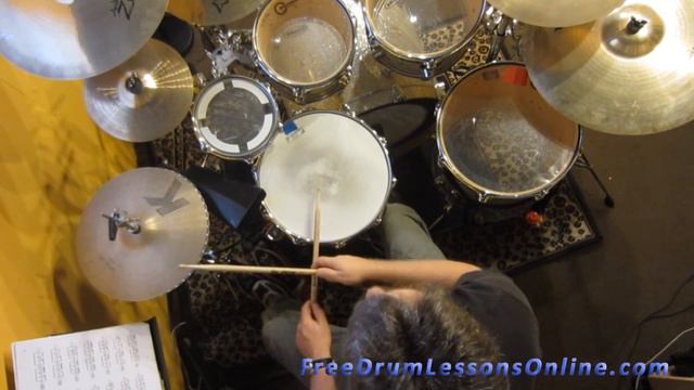 Queen Another One Bites the Dust - Drum Lesson смотреть онлайн