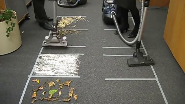 DYSON vs. Roxx'x (Bosch) смотреть онлайн