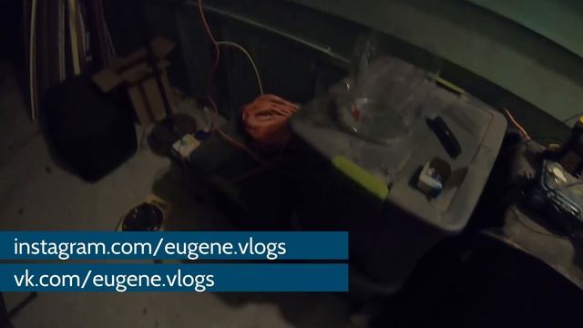 Жизнь в Трейлере, Гирлянды на Новый Год и Встреча с Соседкой, США Америка 2018 смотреть онлайн