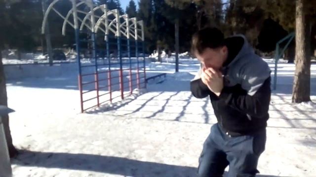 Проходим лестницу и от лавки 10 отжиманий на максимум смотреть онлайн