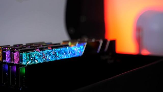 Der GEILSTE RGB RAM EVER ?! | G.Skill TridentZ Royal im Test! Was kann der neue RGB RAM смотреть онлайн