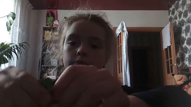 Жую кислые жвачки смотреть онлайн