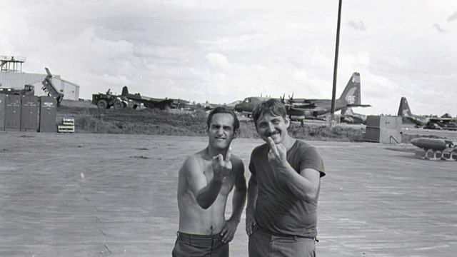 A-1 Skyraiders flying close air support for downed U.S. pilots over Vietnam смотреть онлайн