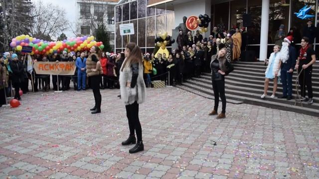 Новогодние гуляния Таврической академии КФУ | Origami News смотреть онлайн