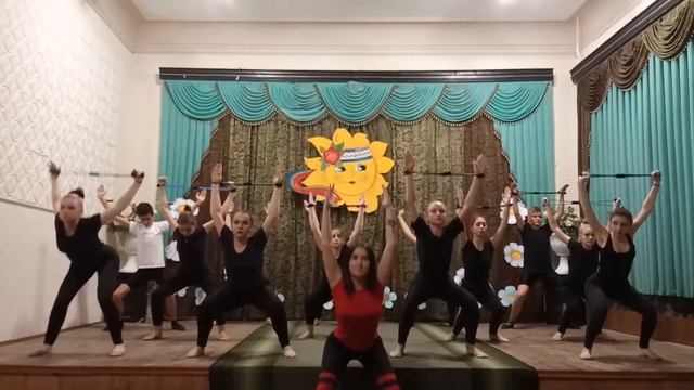 Тренировка часть 4. Ансамбль эстрадного танца "Драйв". Измаил 2020 смотреть онлайн