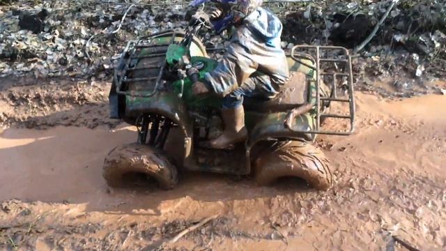 3 года и уже на квадроцикле смотреть онлайн