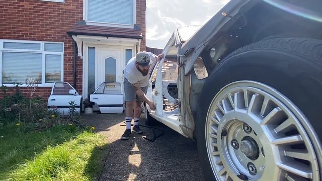 Making a Leak [1988 Nissan Laurel C32] смотреть онлайн