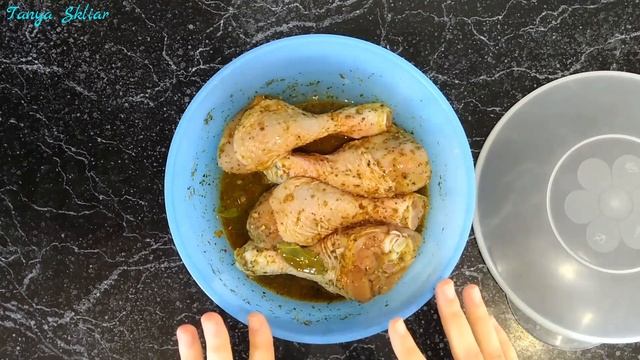 Куриная голень в духовке Самый вкусный и простой Рецепт / Куриная голень в рукаве! смотреть онлайн
