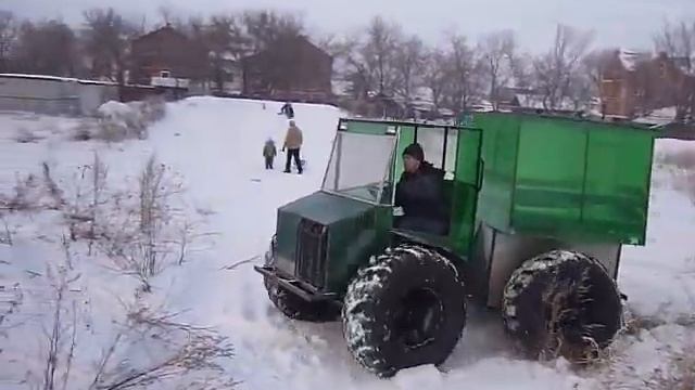 Каракаты от UVATA, "Зелёный" с Оковским двигателем. смотреть онлайн