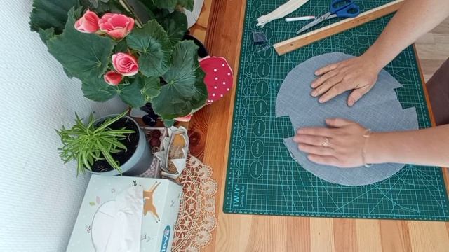 DIY / КАК СДЕЛАТЬ БЫСТРО КОСМЕТИЧКУ / DENIM COSMETIC BAG смотреть онлайн