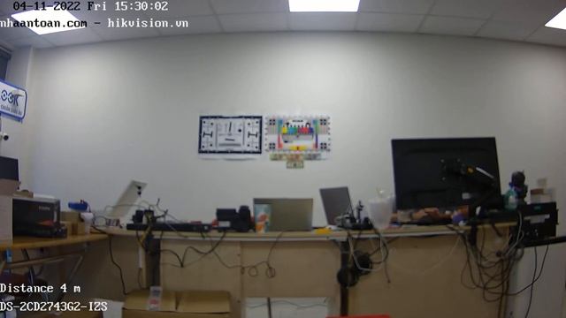 Demo khả năng zoom của camera IP DS-2CD2743G2-IZS смотреть онлайн