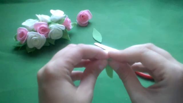 Заколка из розочек из фоамирана